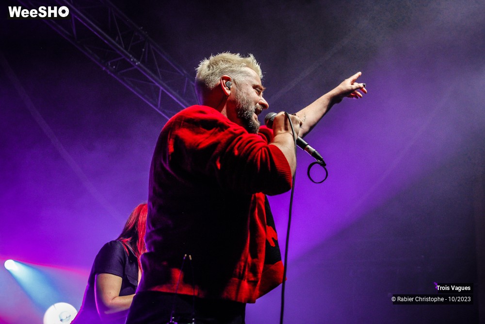 25/58 photos du spectacle Trois Vagues