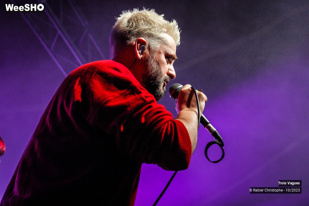 42/58 photos du spectacle Trois Vagues