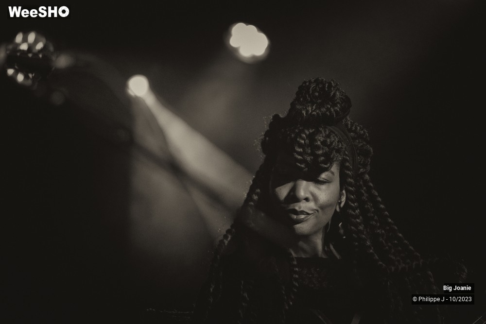19/20 photos du spectacle Big Joanie