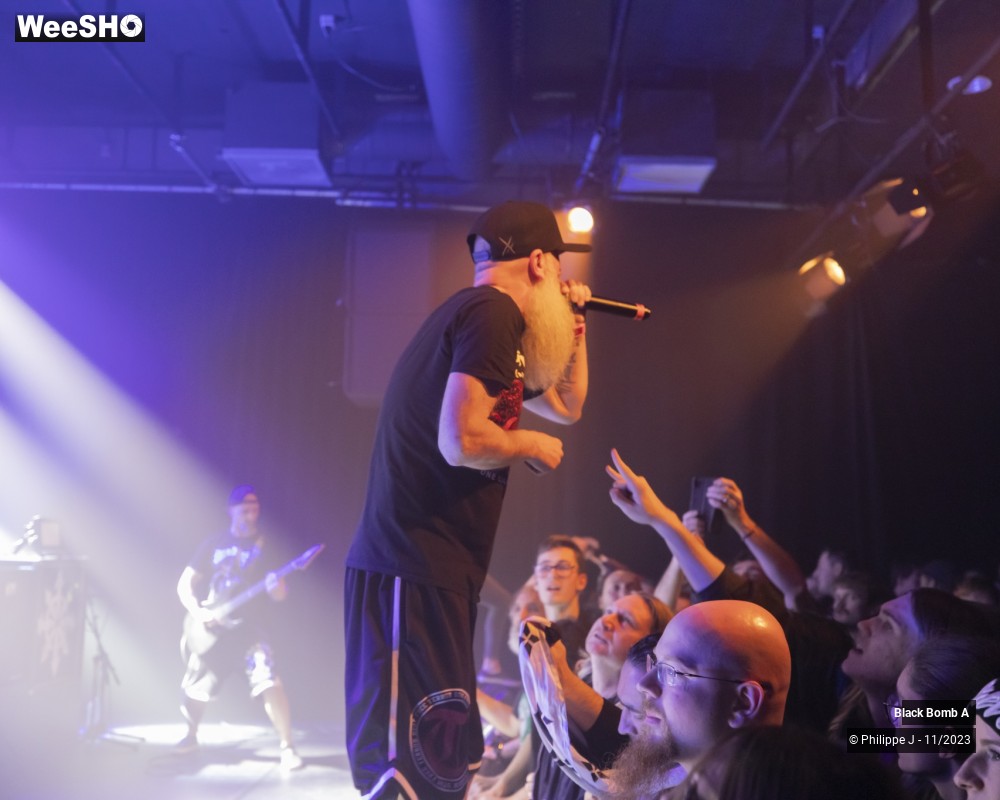 2/15 photos du spectacle Black Bomb A