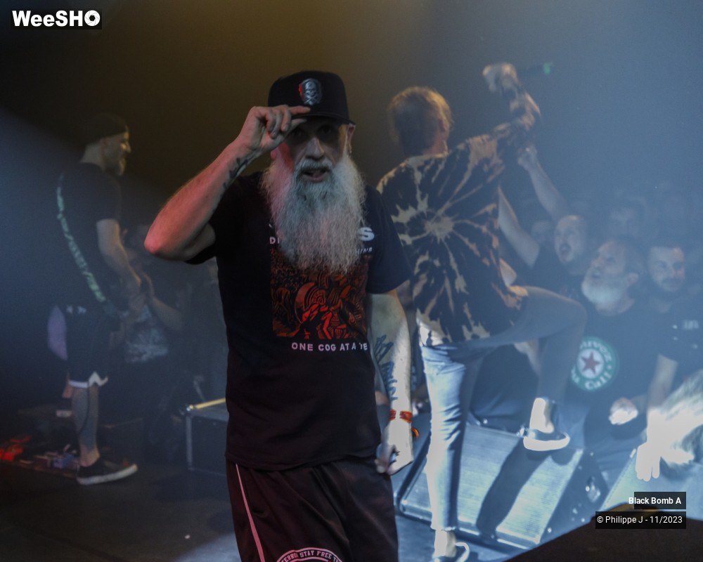 6/15 photos du spectacle Black Bomb A