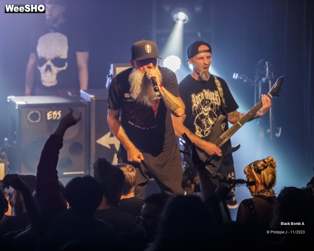 11/15 photos du spectacle Black Bomb A