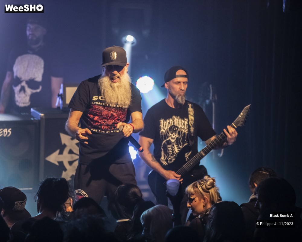 13/15 photos du spectacle Black Bomb A