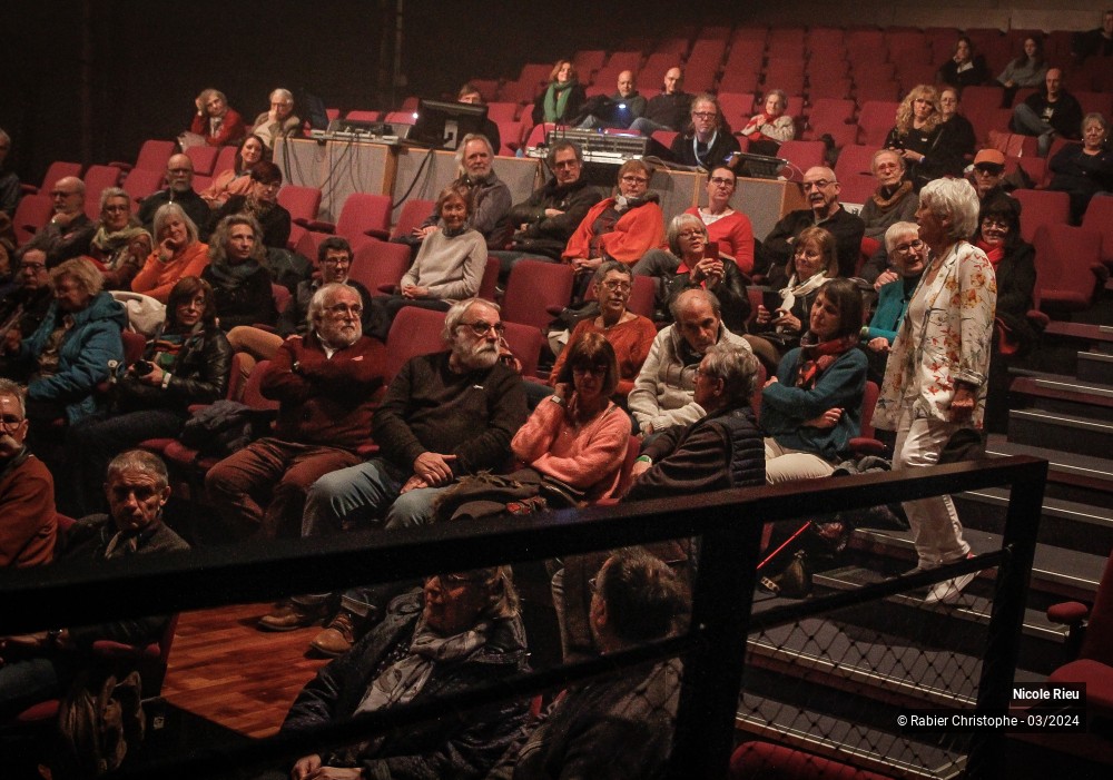 18/34 photos du spectacle Nicole Rieu