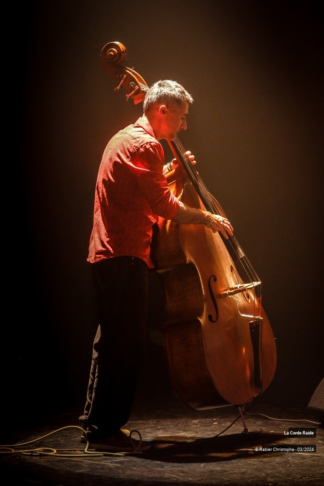 37/44 photos du spectacle La Corde Raide