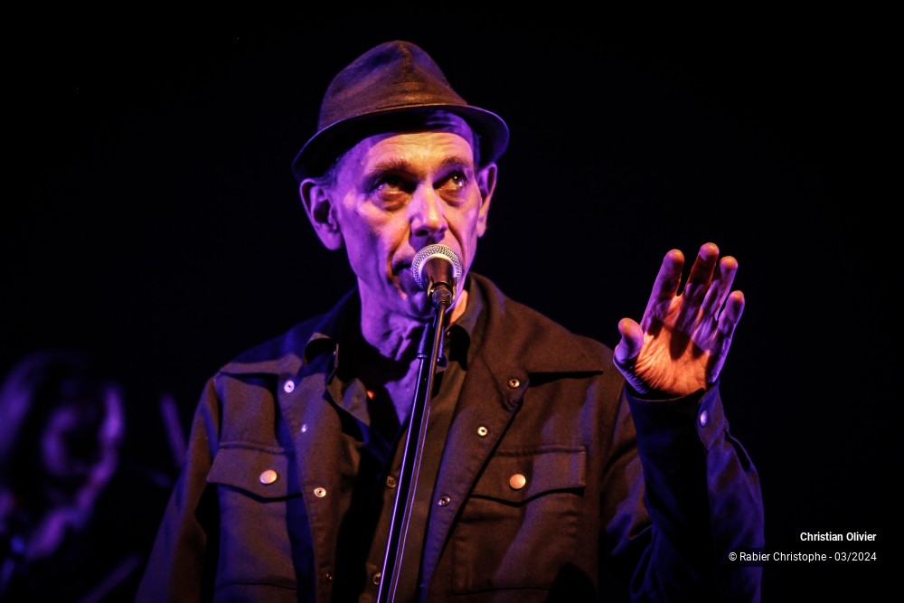 31/56 photos du spectacle Christian Olivier