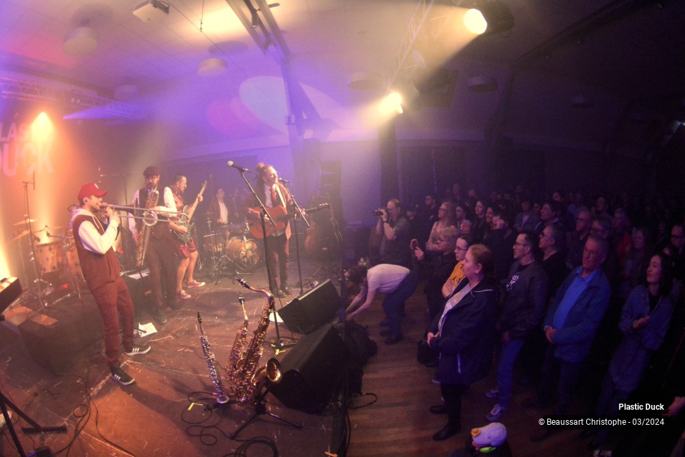 22/35 photos du spectacle Plastic Duck