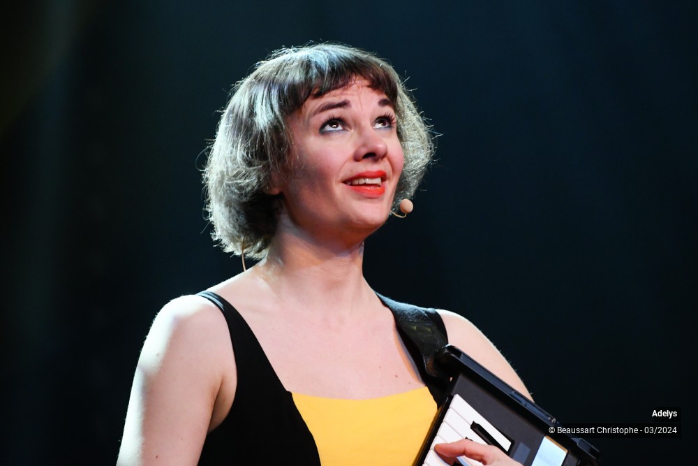 24/33 photos du spectacle Adélys