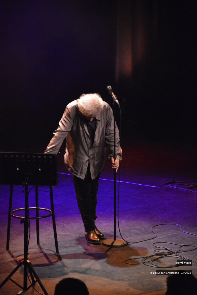 19/20 photos du spectacle Hervé Vilard