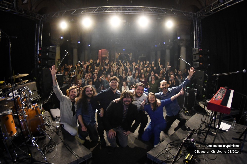 13/24 photos du spectacle Une Touche d'Optimisme