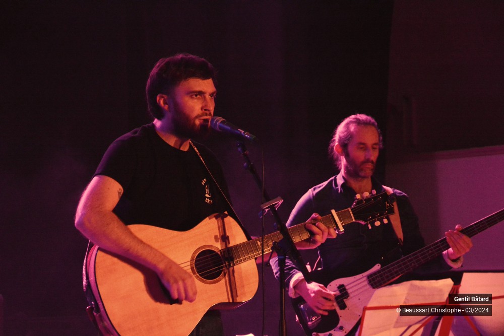 10/10 photos du spectacle Gentil Bâtard