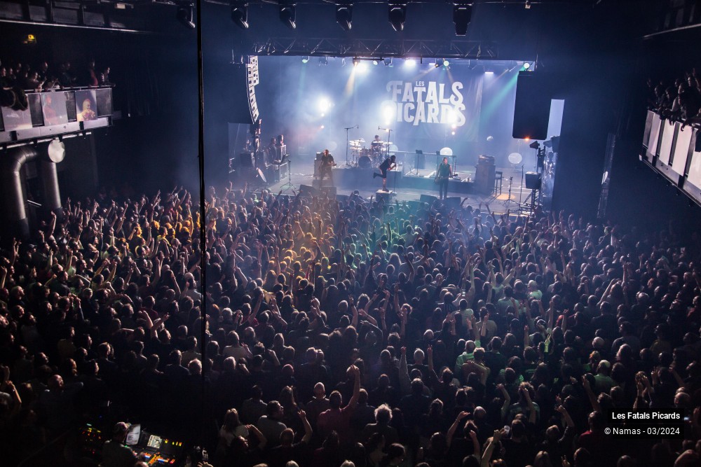 2/87 photos du spectacle Les Fatals Picards