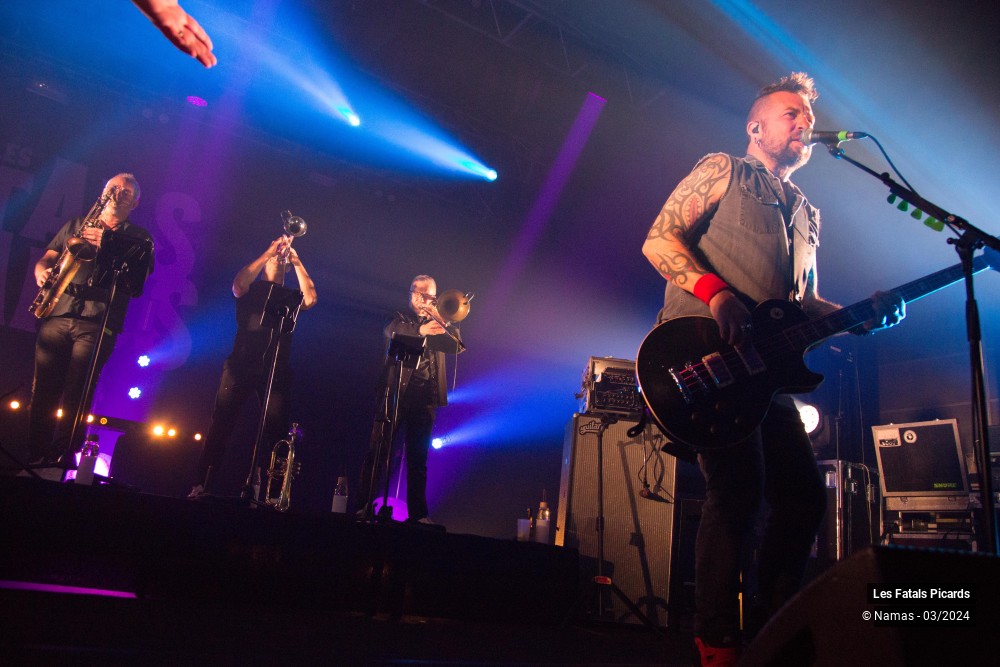5/87 photos du spectacle Les Fatals Picards