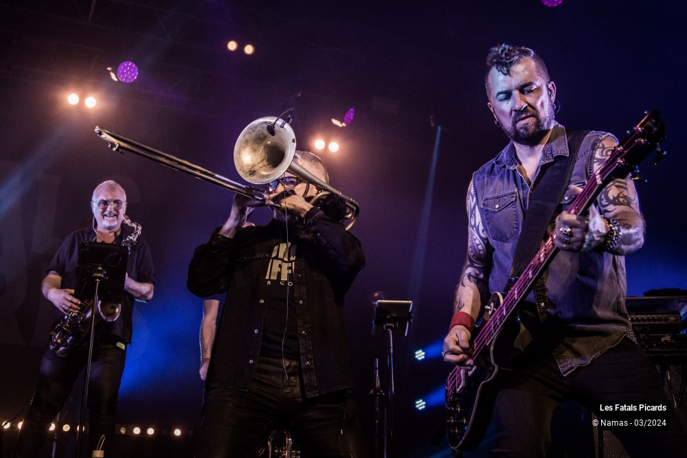 14/87 photos du spectacle Les Fatals Picards