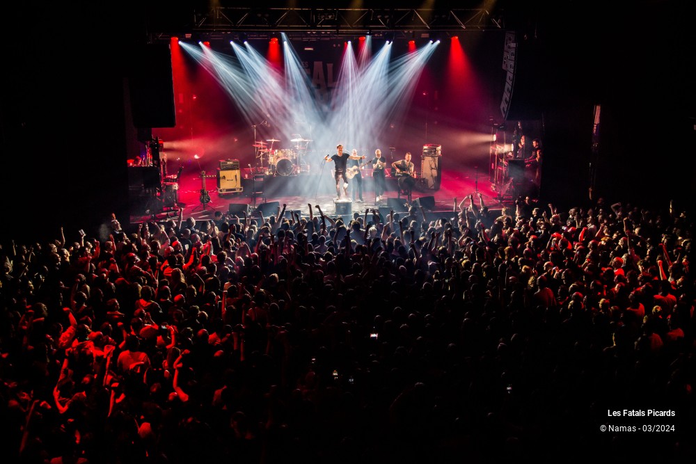 17/87 photos du spectacle Les Fatals Picards