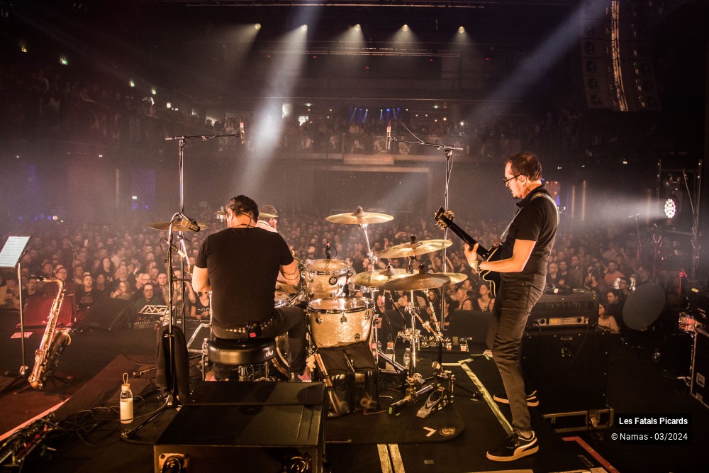 31/87 photos du spectacle Les Fatals Picards