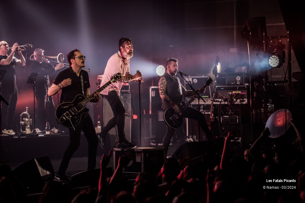 85/87 photos du spectacle Les Fatals Picards