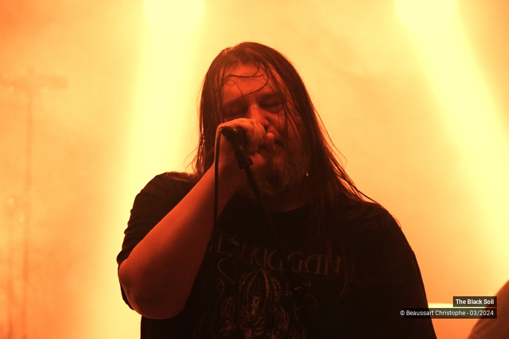 2/26 photos du spectacle The Black Soil