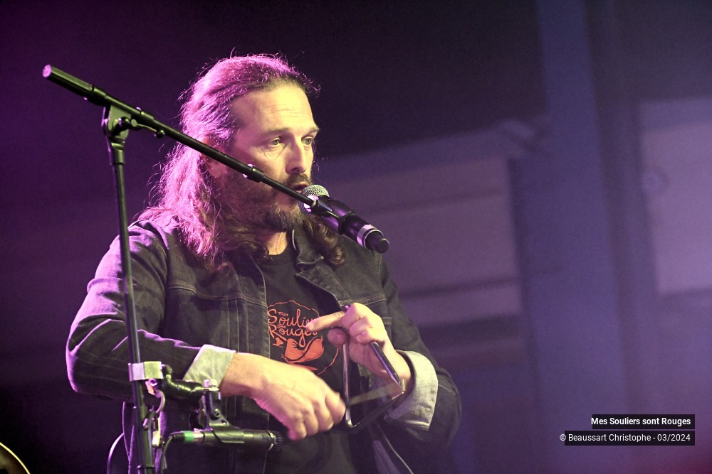 1/63 photos du spectacle Mes Souliers Sont Rouges