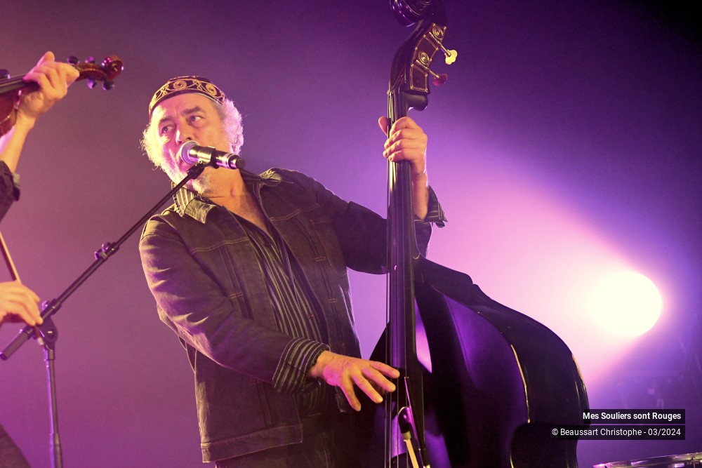 2/63 photos du spectacle Mes Souliers Sont Rouges