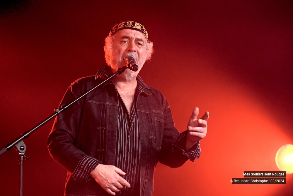 5/63 photos du spectacle Mes Souliers Sont Rouges