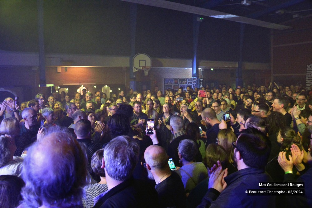 55/63 photos du spectacle Mes Souliers Sont Rouges