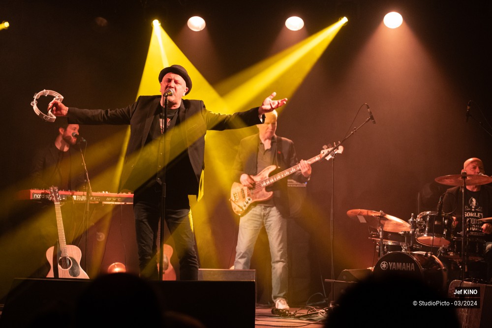 15/70 photos du spectacle Jef KINO