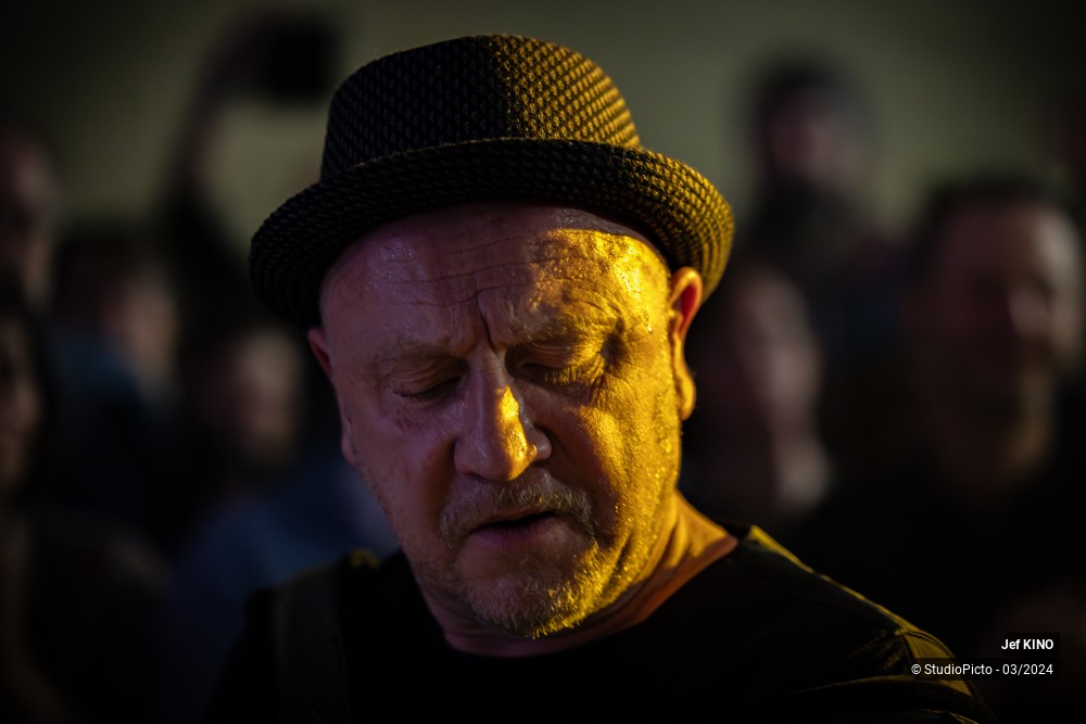 25/70 photos du spectacle Jef KINO
