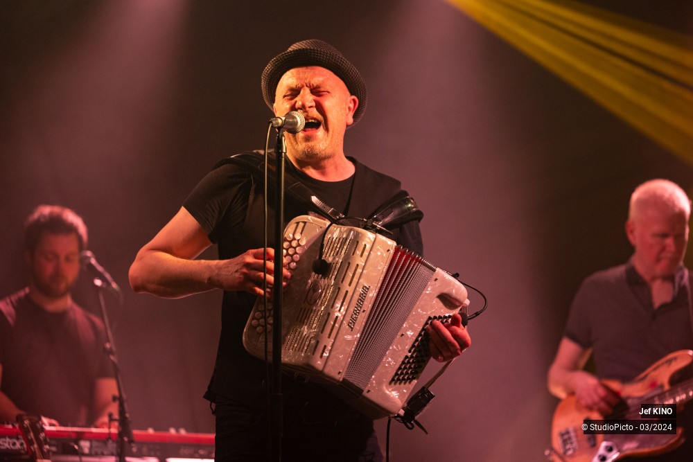 44/70 photos du spectacle Jef KINO