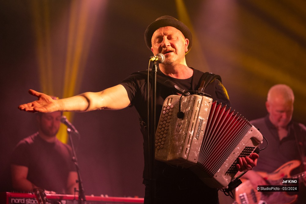 45/70 photos du spectacle Jef KINO