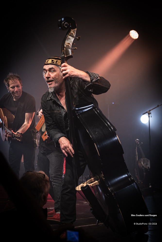 33/41 photos du spectacle Mes Souliers sont Rouges