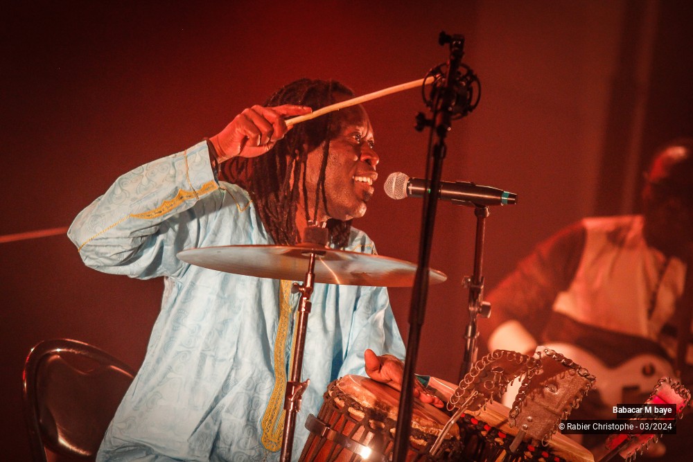 5/27 photos du spectacle Babacar Mbaye