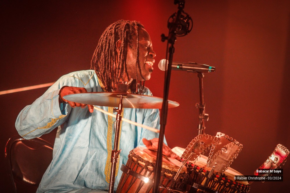 7/27 photos du spectacle Babacar Mbaye