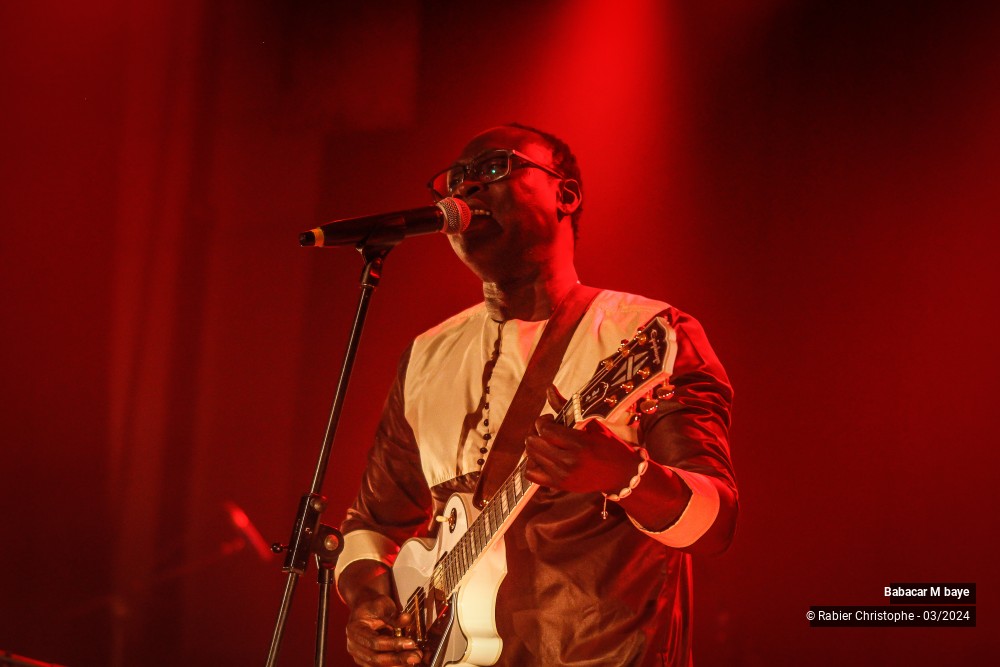 18/27 photos du spectacle Babacar Mbaye
