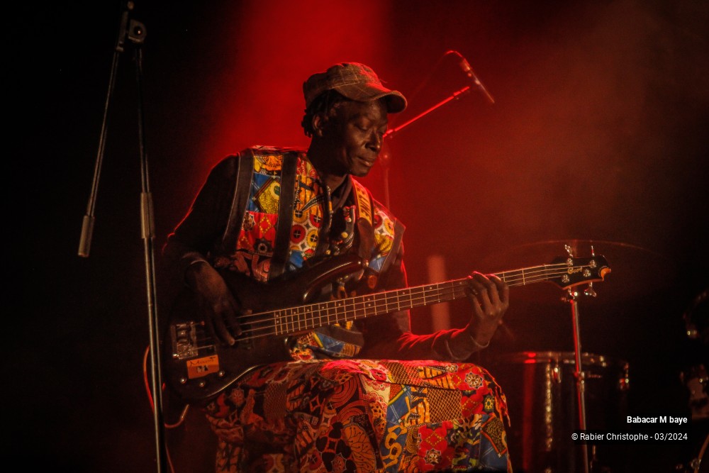 22/27 photos du spectacle Babacar Mbaye