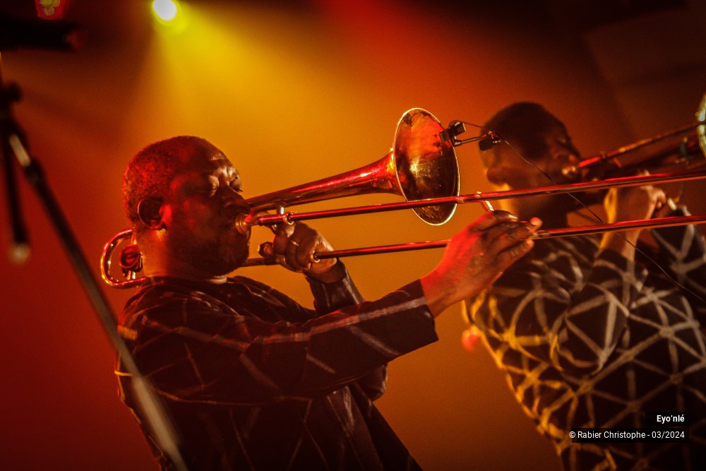 16/24 photos du spectacle Eyo’nlé