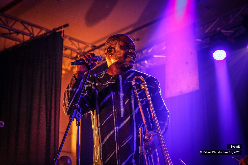 21/24 photos du spectacle Eyo’nlé