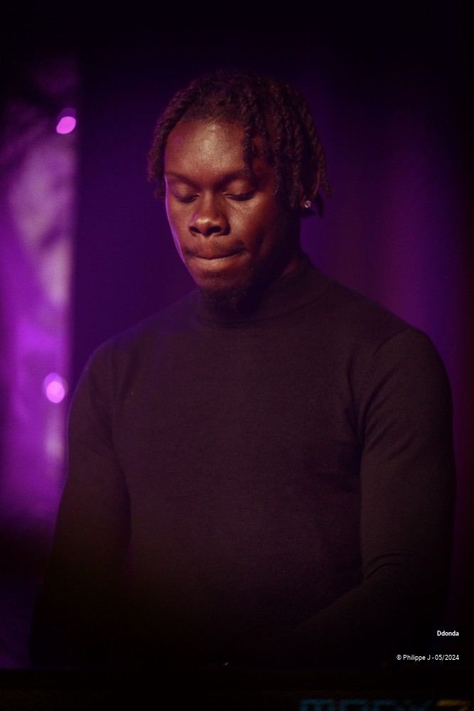 10/14 photos du spectacle Ddonda