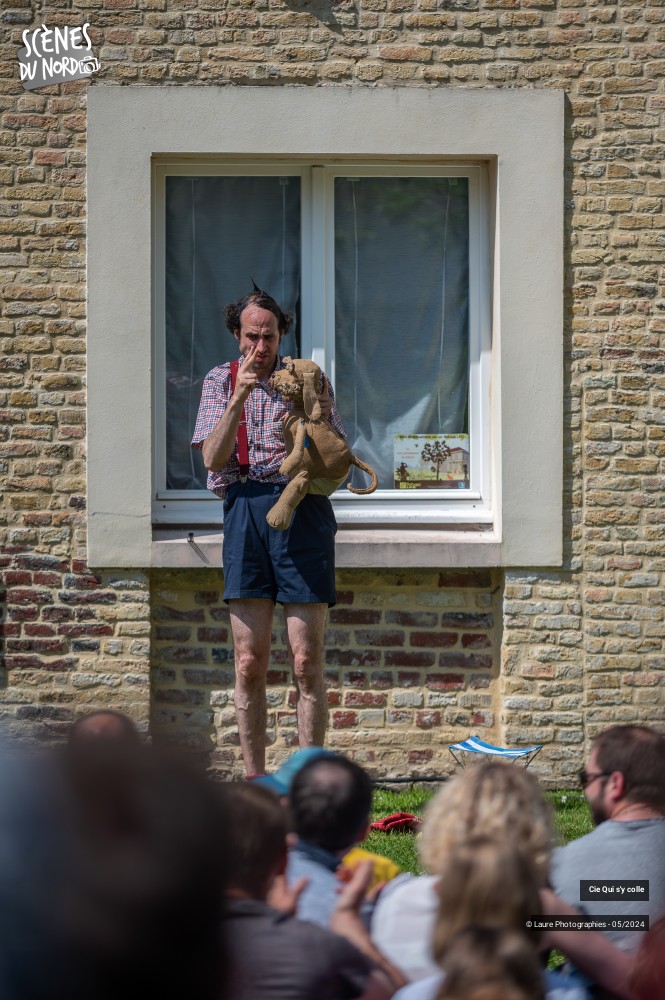 6/7 photos du spectacle Chien