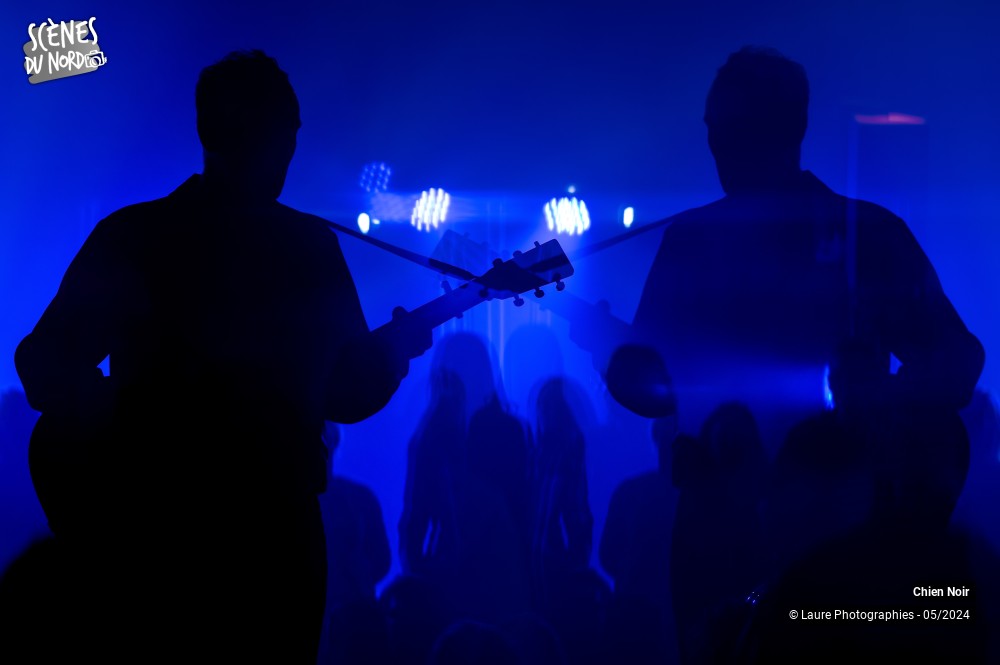 20/20 photos du spectacle Chien Noir