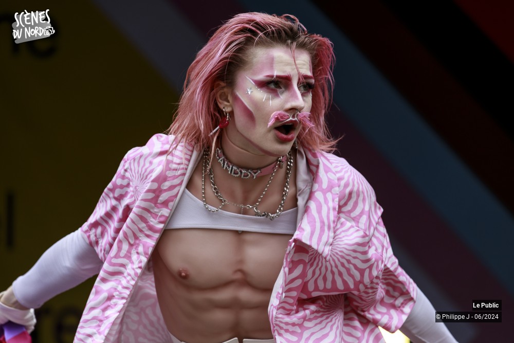 5/10 photos du spectacle Gay Pride 2024 - Scène Ouverte
