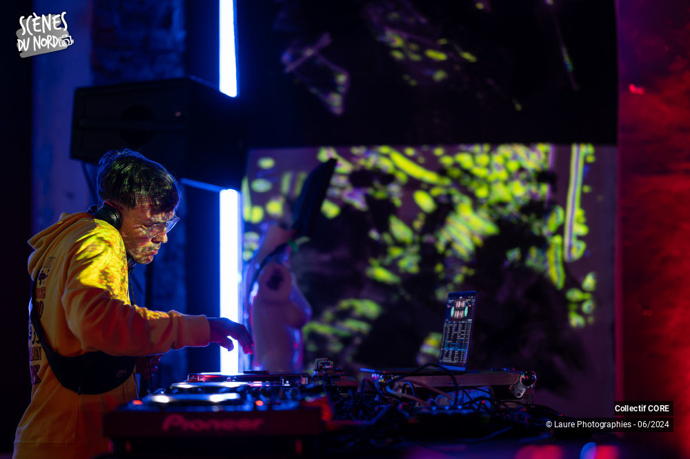 4/20 photos du spectacle Super Core Club