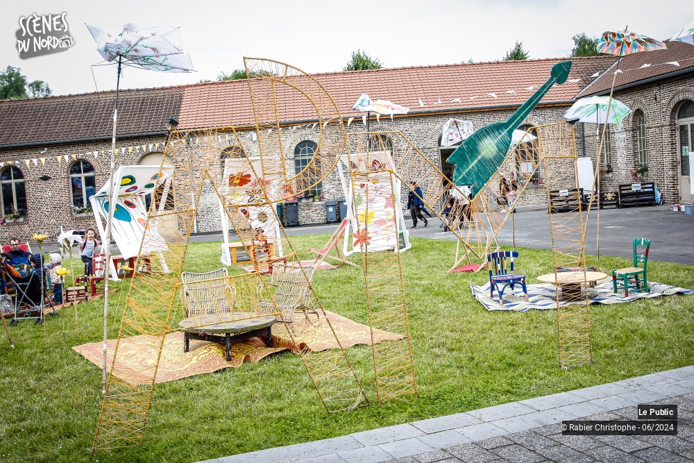 21/31 photos du spectacle Ambiance 2 au festival les agités du mélange 2024