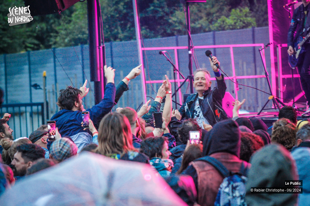 29/31 photos du spectacle Ambiance 2 au festival les agités du mélange 2024