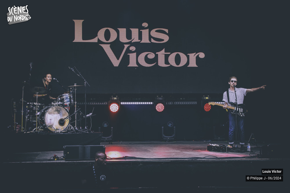 1/13 photos du spectacle Louis Victor