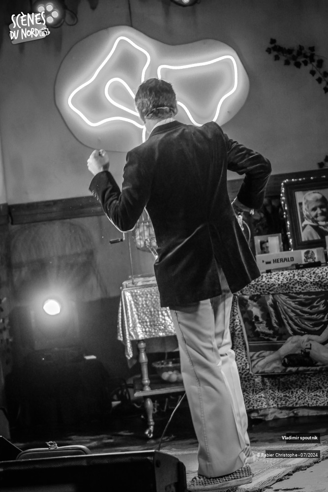 8/9 photos du spectacle Bingokaraokeke