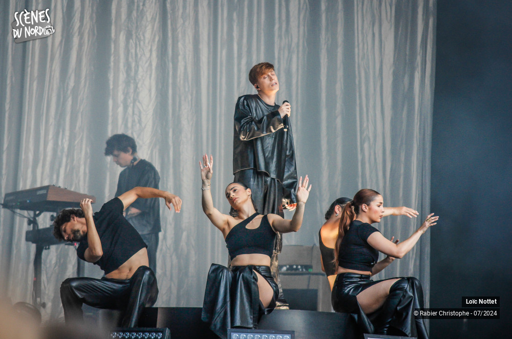 4/14 photos du spectacle Loic Nottet