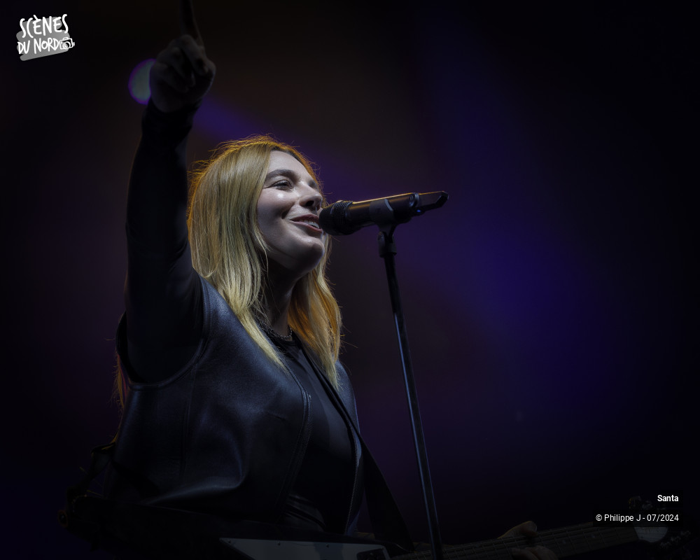 14/20 photos du spectacle Santa
