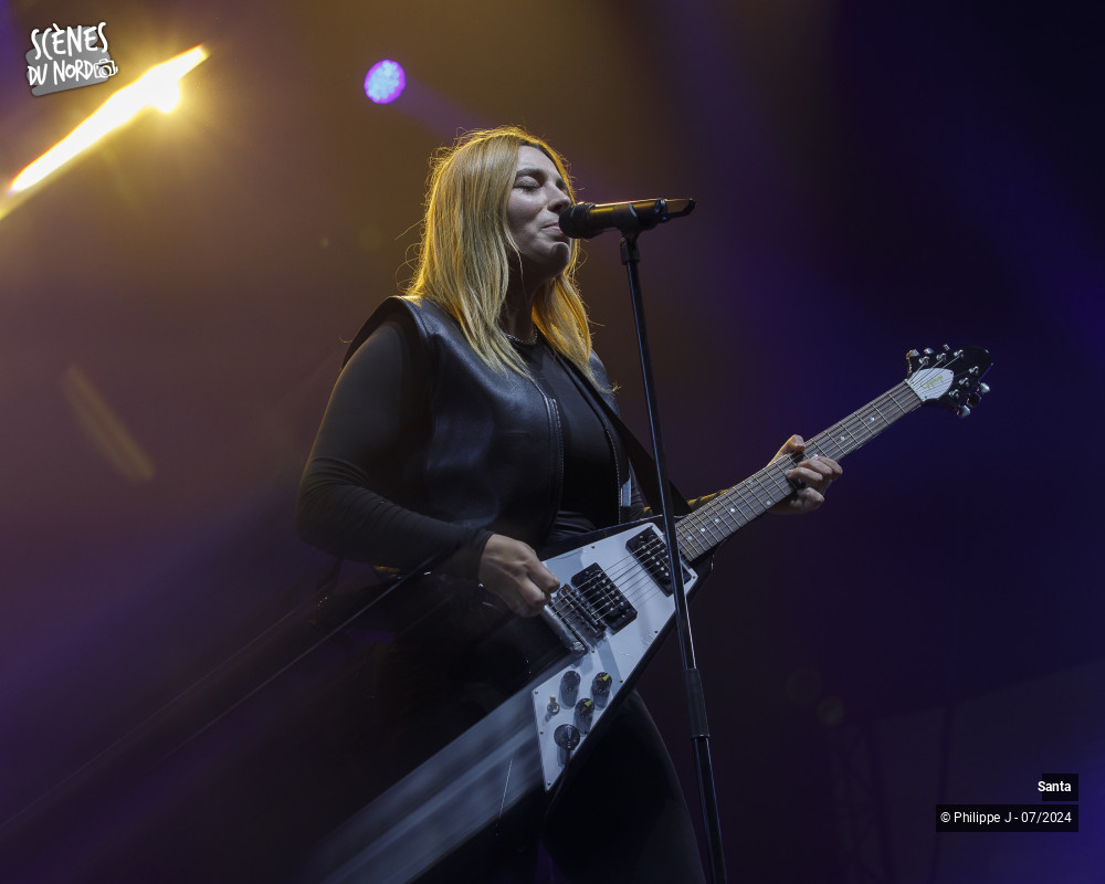 16/20 photos du spectacle Santa