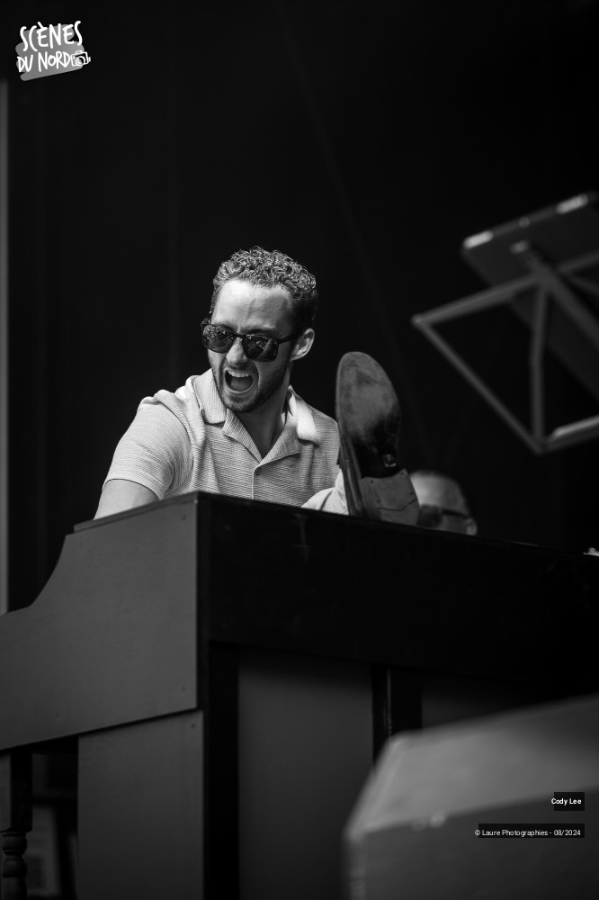 4/13 photos du spectacle Cody Lee